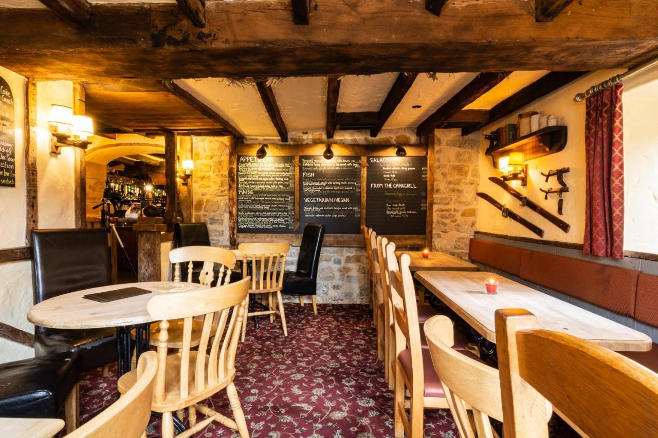 The Half Moon Inn And Country Lodge Yeovil Exterior photo